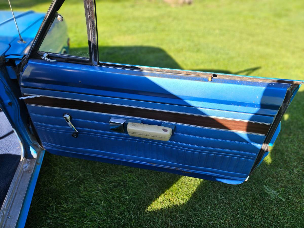 Dodge-dart-swinger-1972-blue-9