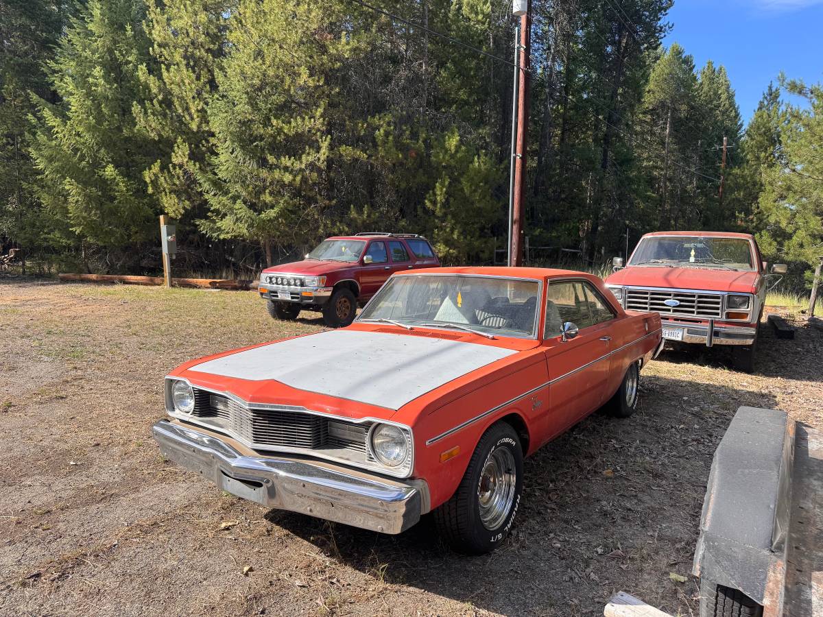 Dodge-dart-swinger-1975-10