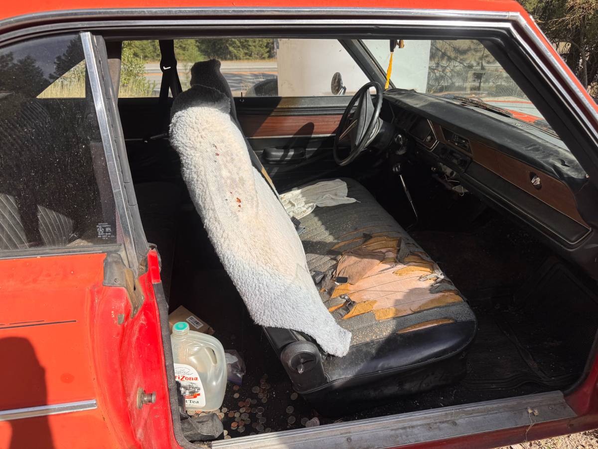 Dodge-dart-swinger-1975-12
