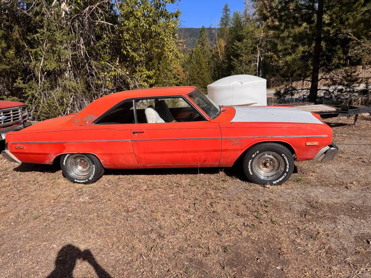 Dodge-dart-swinger-1975-7