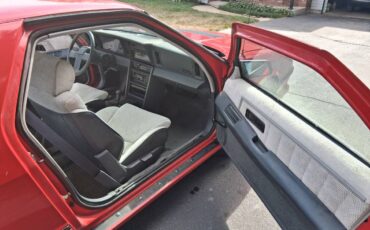 Dodge-daytona-turbo-z-1986-red-4