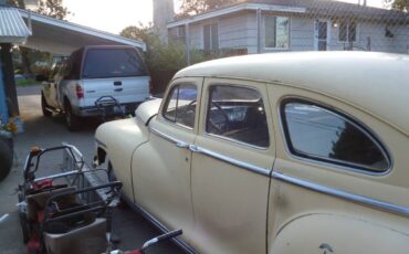 Dodge-delux-1947-3