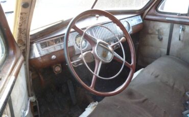 Dodge-delux-1947-4