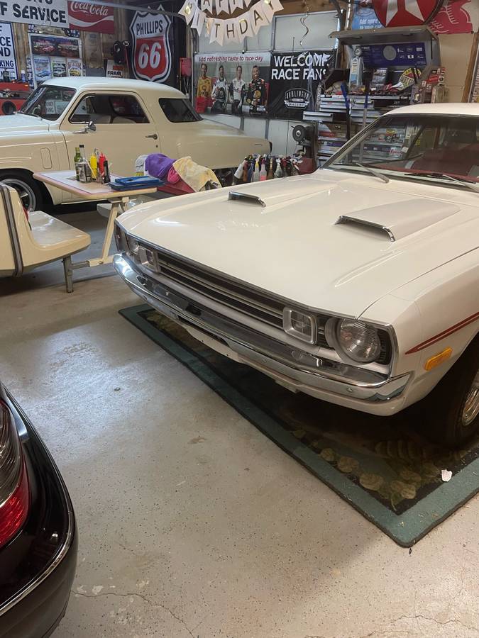 Dodge-demon-1972-white-8