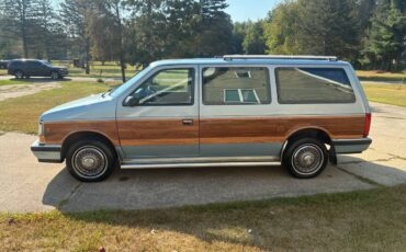 Dodge-grand-caravan-1988-blue-1