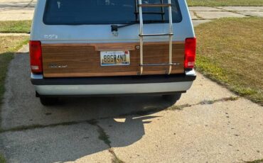 Dodge-grand-caravan-1988-blue-6