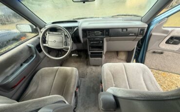 Dodge-grand-caravan-1992-blue