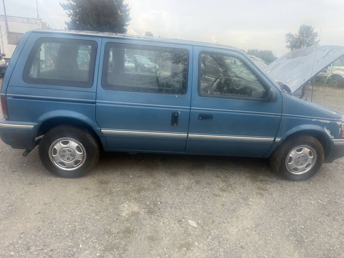 Dodge-grand-caravan-1992-blue-5