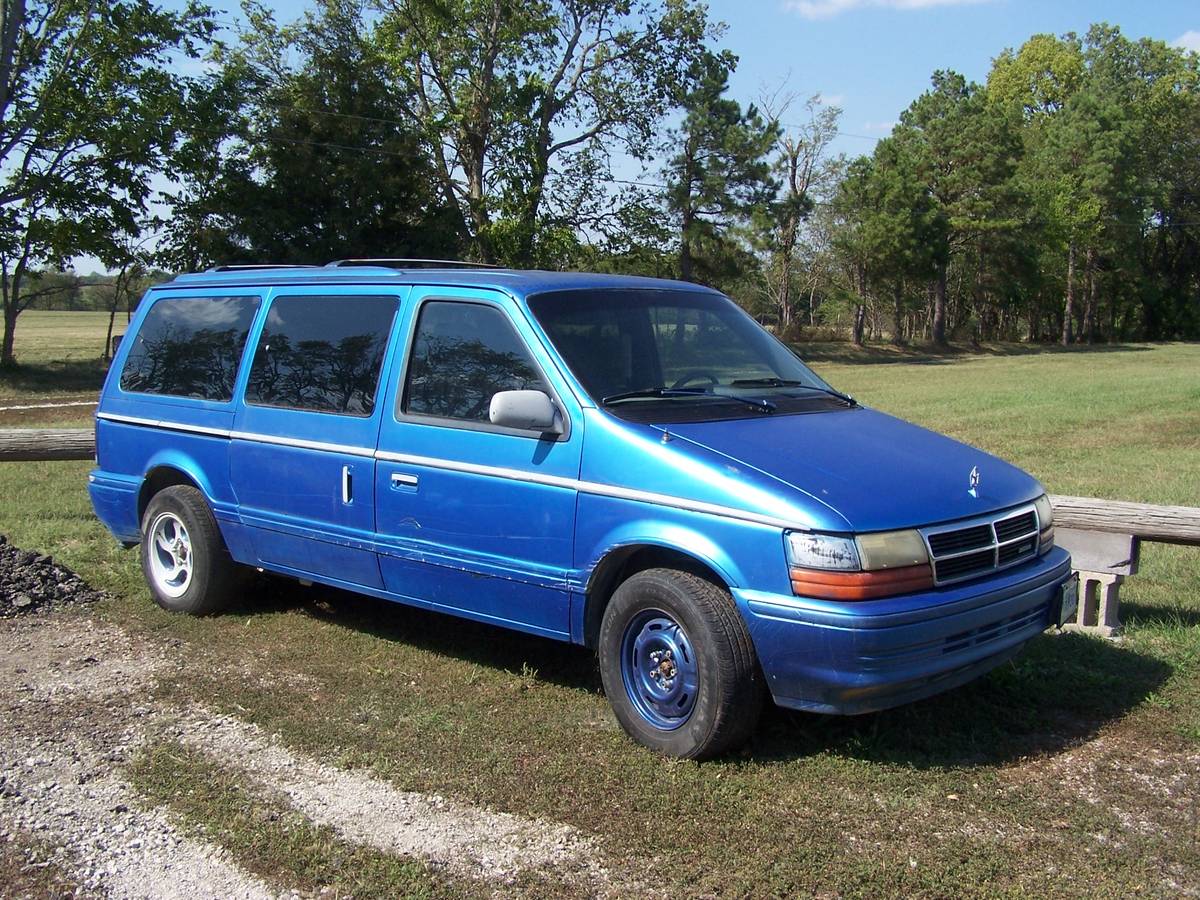 Dodge-grand-caravan-le-1992-blue-1