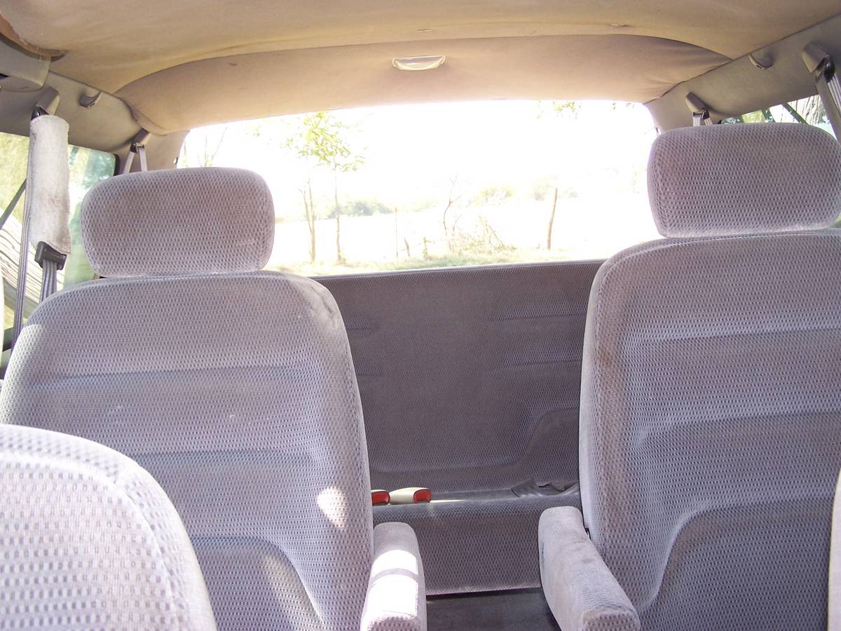 Dodge-grand-caravan-le-1992-blue-11