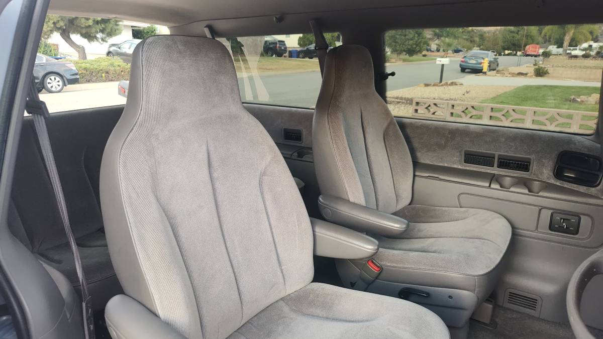 Dodge-grand-caravan-se-1994-blue-11
