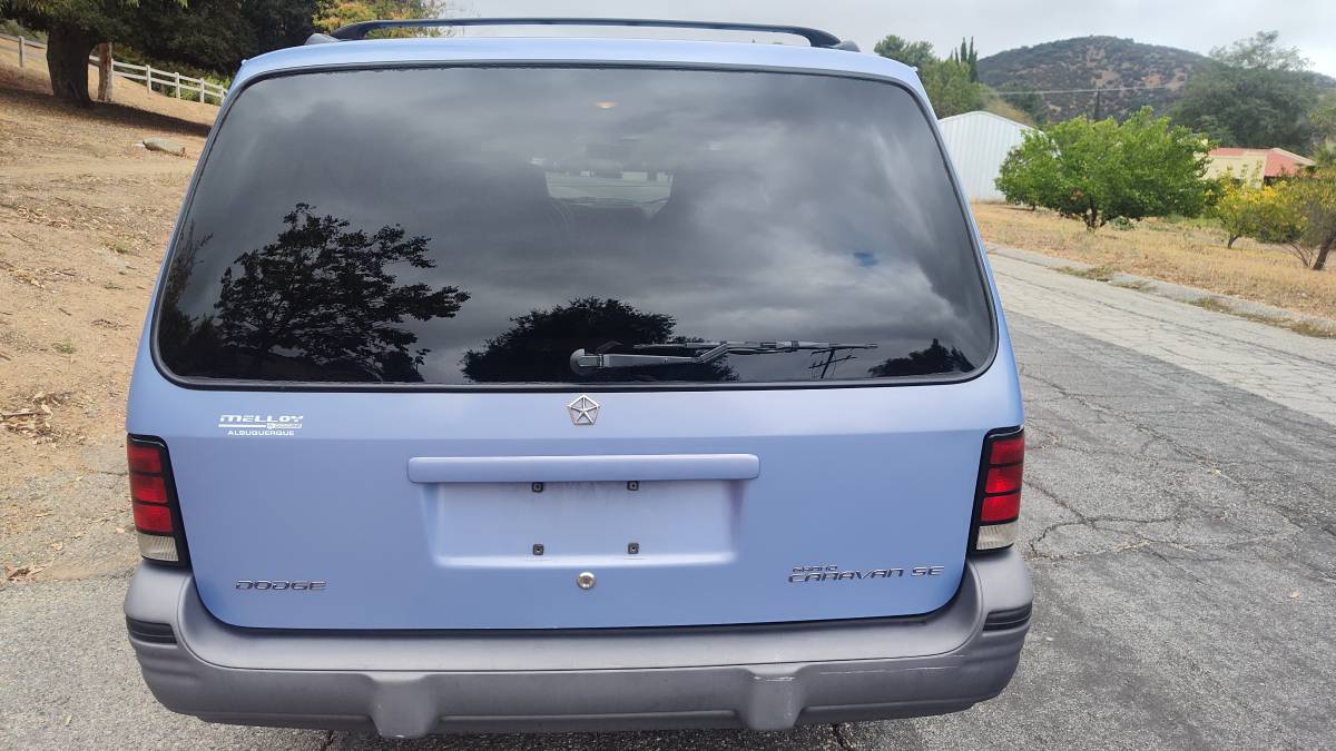 Dodge-grand-caravan-se-1994-blue-3