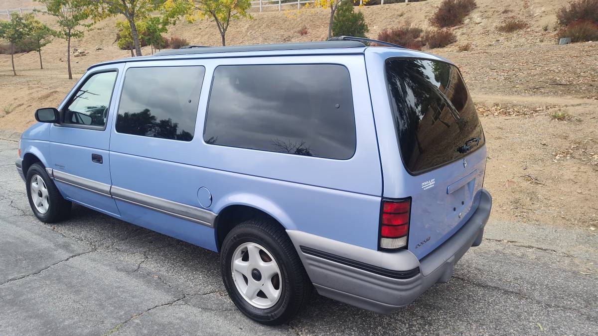 Dodge-grand-caravan-se-1994-blue-7