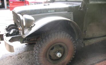 Dodge-m-37-1954-green-7