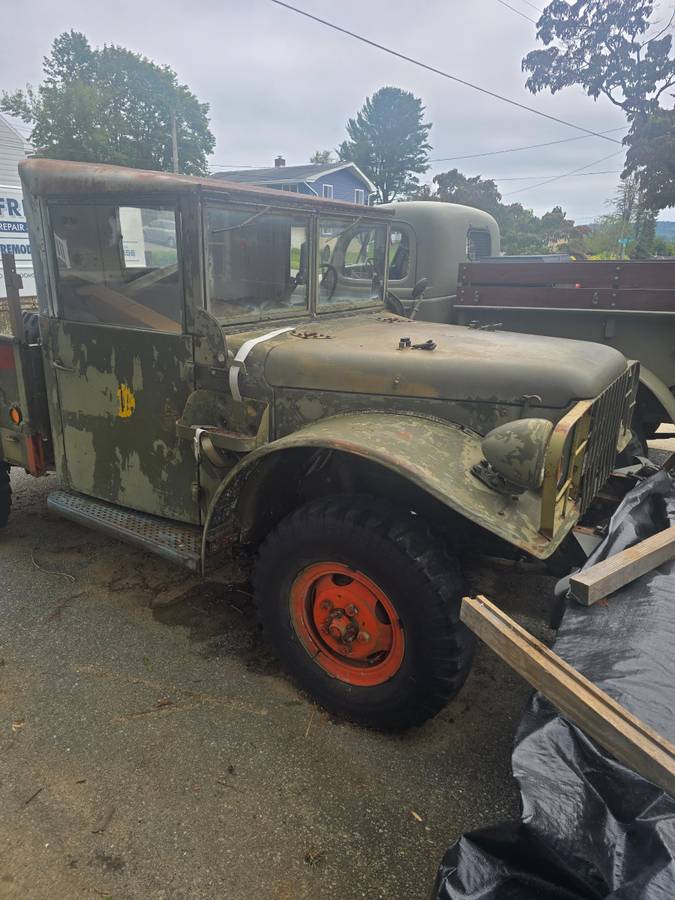 Dodge-m37-1951-green-3