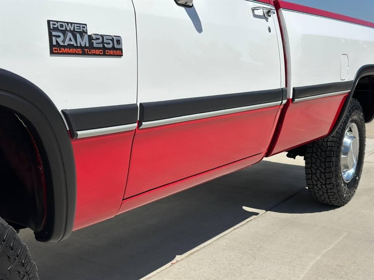 Dodge-other-pickups-w250-regular-cab-long-bed-5.9l-1991-red-16