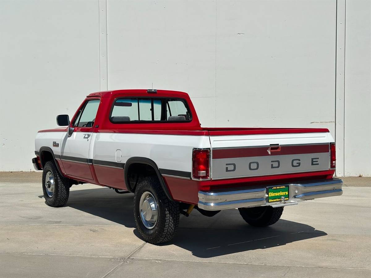 Dodge-other-pickups-w250-regular-cab-long-bed-5.9l-1991-red-2