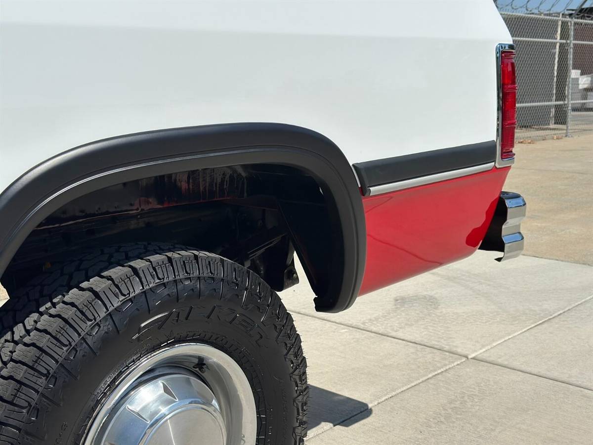 Dodge-other-pickups-w250-regular-cab-long-bed-5.9l-1991-red-22