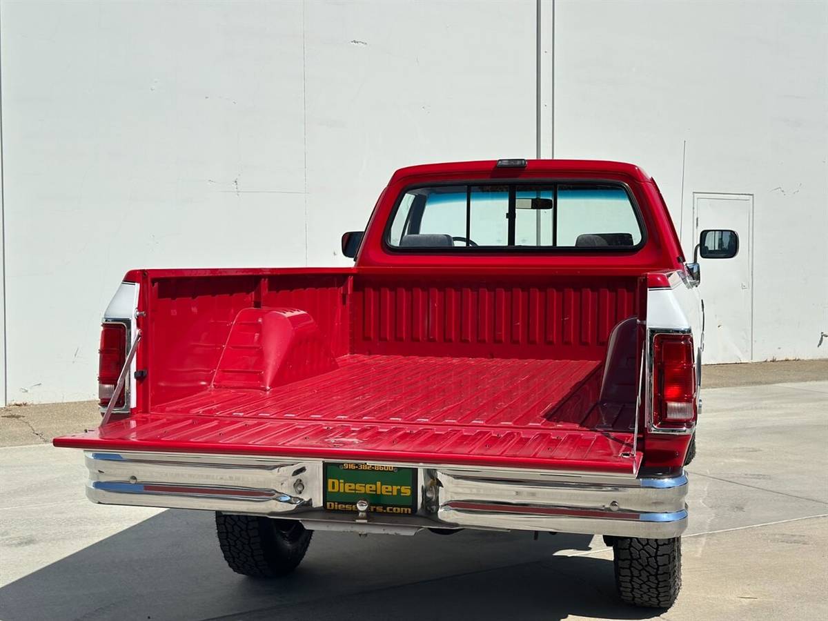 Dodge-other-pickups-w250-regular-cab-long-bed-5.9l-1991-red-9