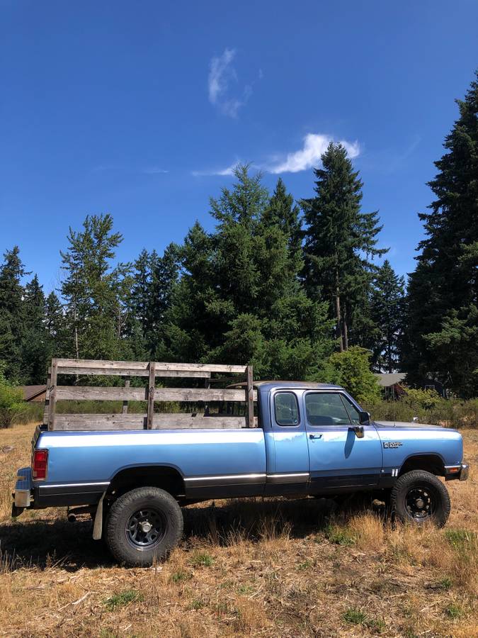 Dodge-power-ram-le150-4x4-extended-cab-and-bed-1990-blue-10