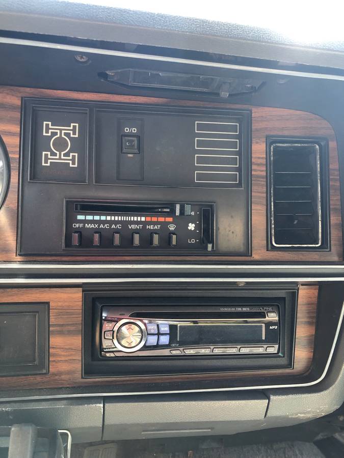 Dodge-power-ram-le150-4x4-extended-cab-and-bed-1990-blue-3