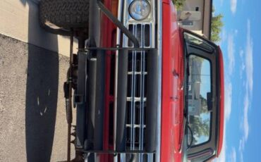 Dodge-power-wagon-1974-red-8