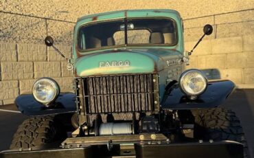 Dodge-power-wagon-diesel-1957-blue-10