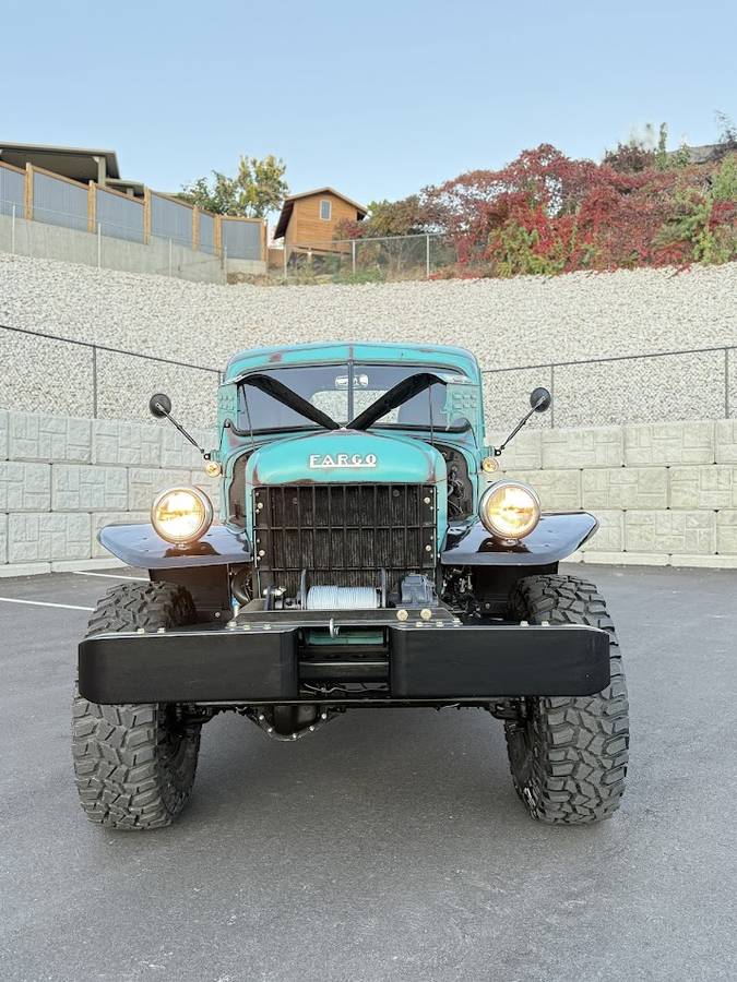 Dodge-power-wagon-diesel-1957-blue-19