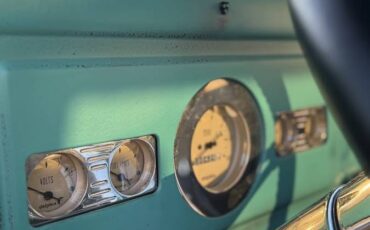 Dodge-power-wagon-diesel-1957-blue-21