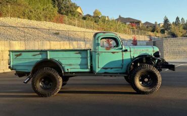 Dodge-power-wagon-diesel-1957-blue-5
