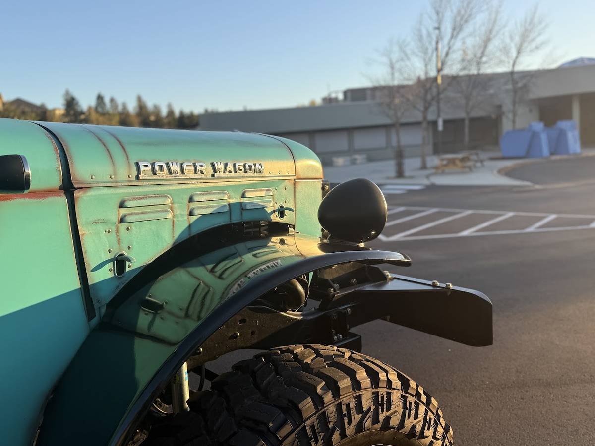 Dodge-power-wagon-diesel-1957-blue-7