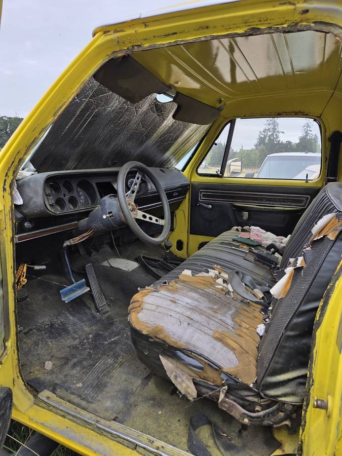 Dodge-pu-1977-yellow-1