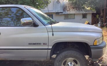 Dodge-pu-1987-grey-1