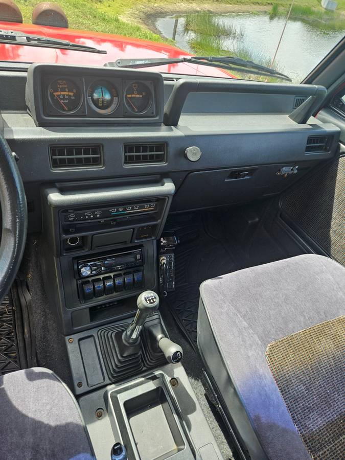 Dodge-raider-1989-red-9