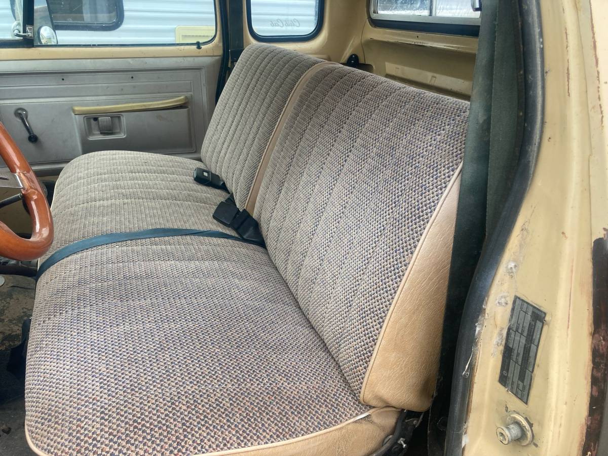 Dodge-ram-1500-1981-3