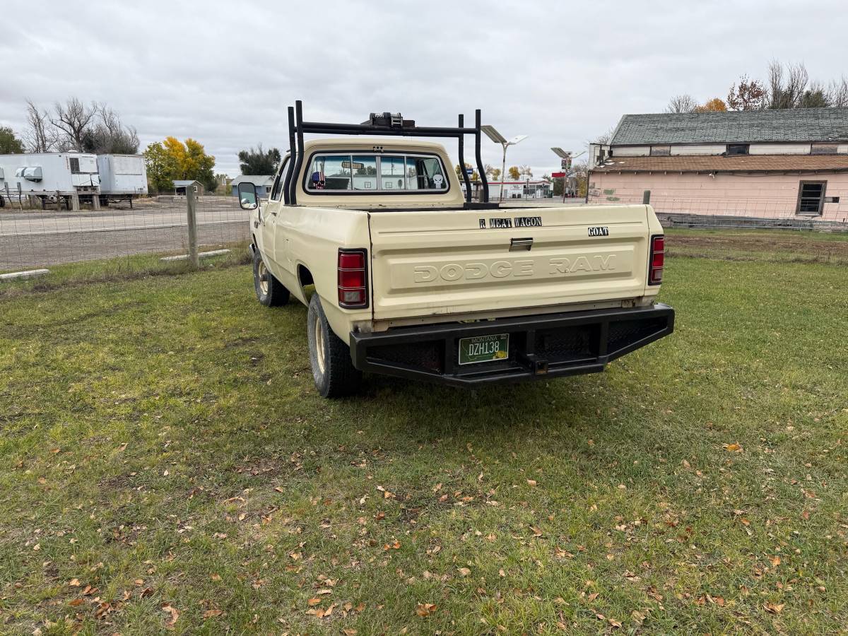 Dodge-ram-1500-1985-yellow-3