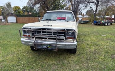 Dodge-ram-1500-1985-yellow
