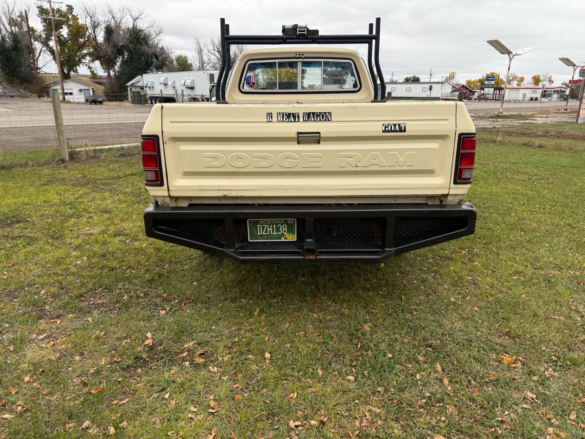 Dodge-ram-1500-1985-yellow-4