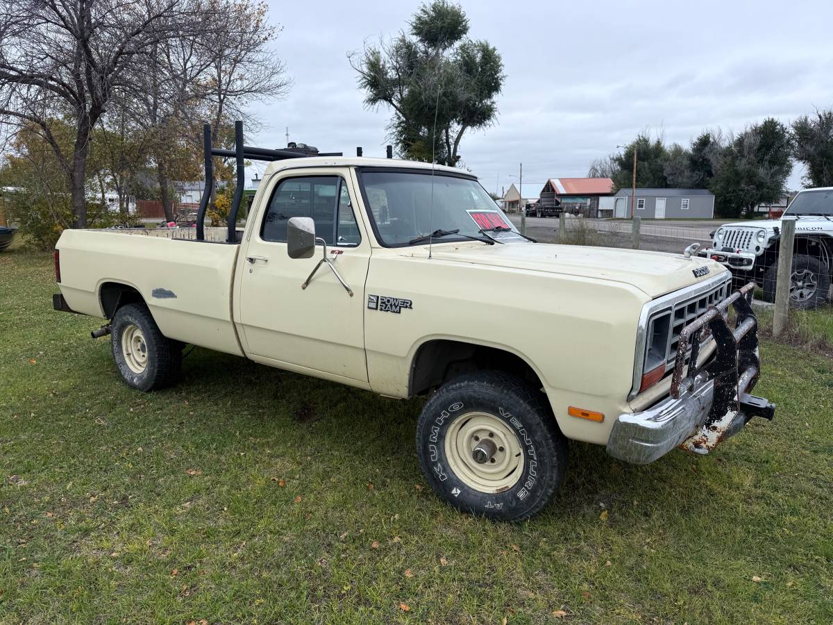 Dodge-ram-1500-1985-yellow-5