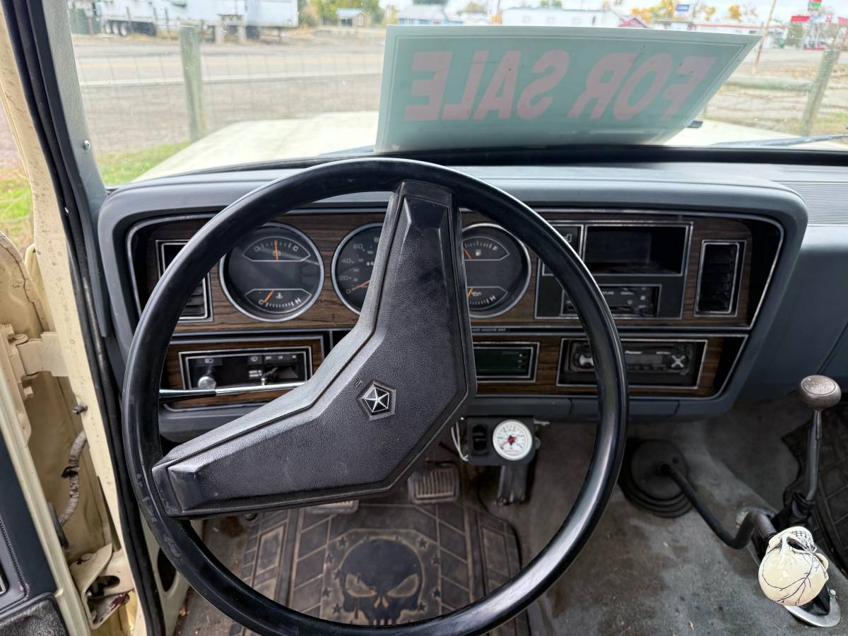 Dodge-ram-1500-1985-yellow-6