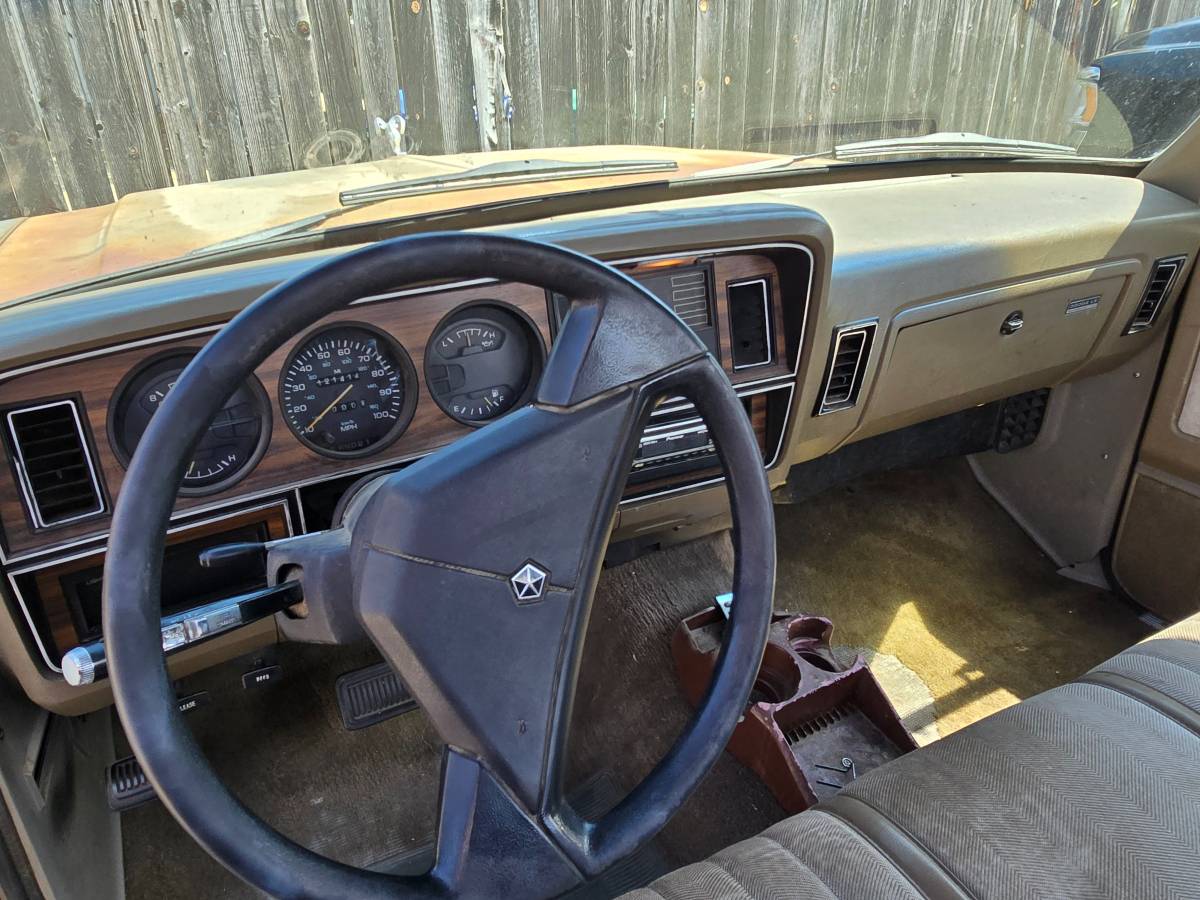 Dodge-ram-1500-1990-custom-6