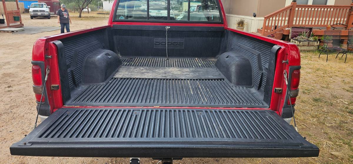 Dodge-ram-1500-1996-red-1