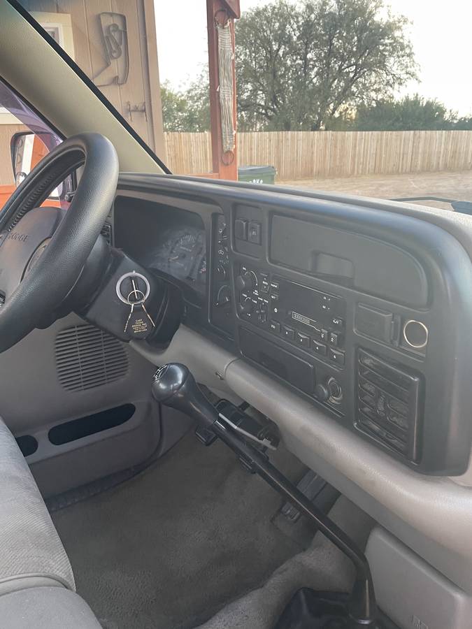 Dodge-ram-1500-1996-red-17