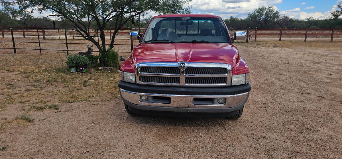 Dodge-ram-1500-1996-red-4