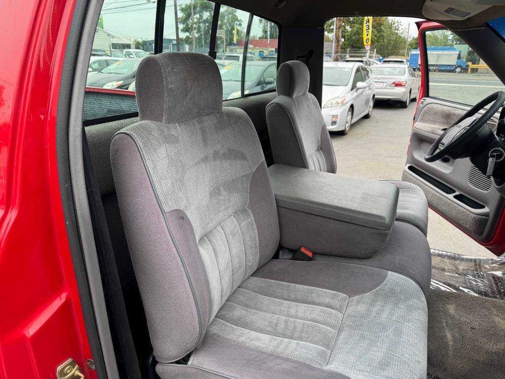 Dodge-ram-1500-1996-red-5