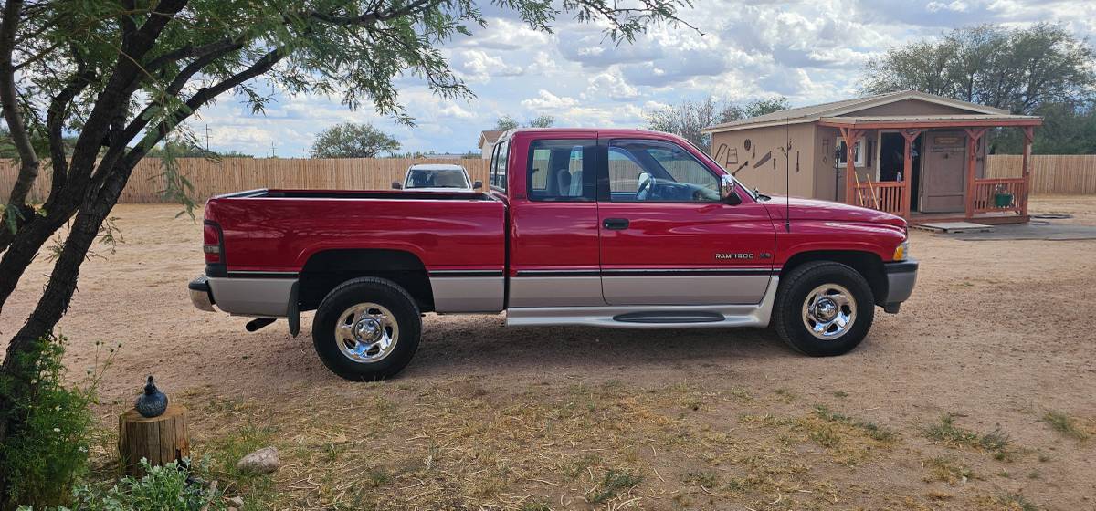 Dodge-ram-1500-1996-red-5