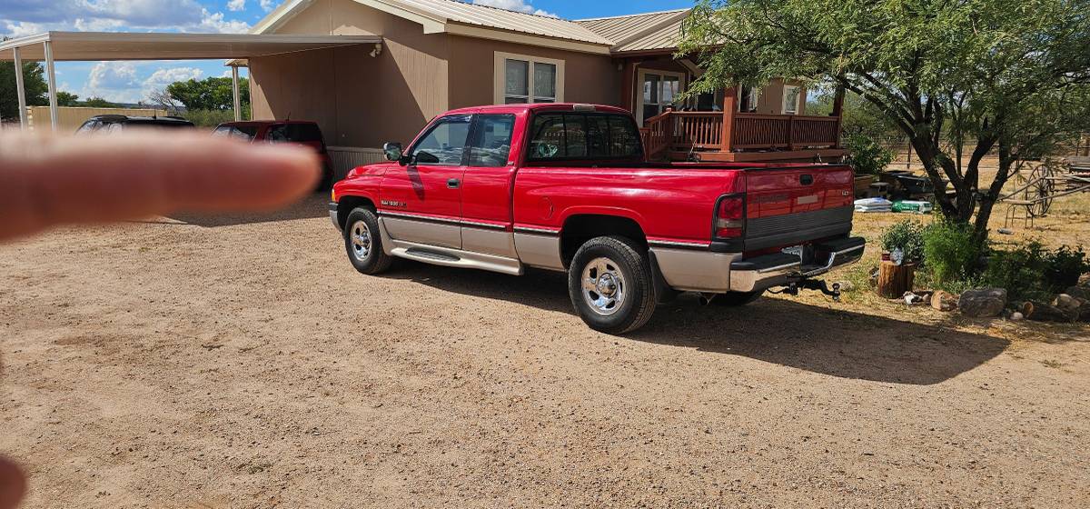 Dodge-ram-1500-1996-red-7