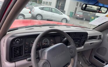 Dodge-ram-1500-1996-red-9