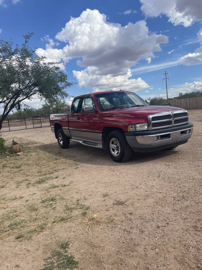 Dodge-ram-1500-1996-red