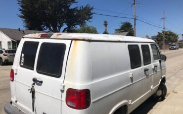 Dodge-ram-1500-1996-white